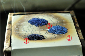 步驟四：實(shí)驗(yàn)結(jié)果染色砂顏色褪去，燒結(jié)砂略微褪色 陶瓷砂顏色不變